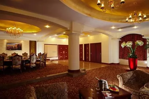 酒店 New Century Puxi