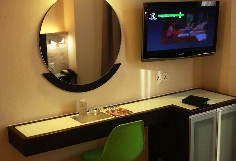 Regalodge Hotel & Spa