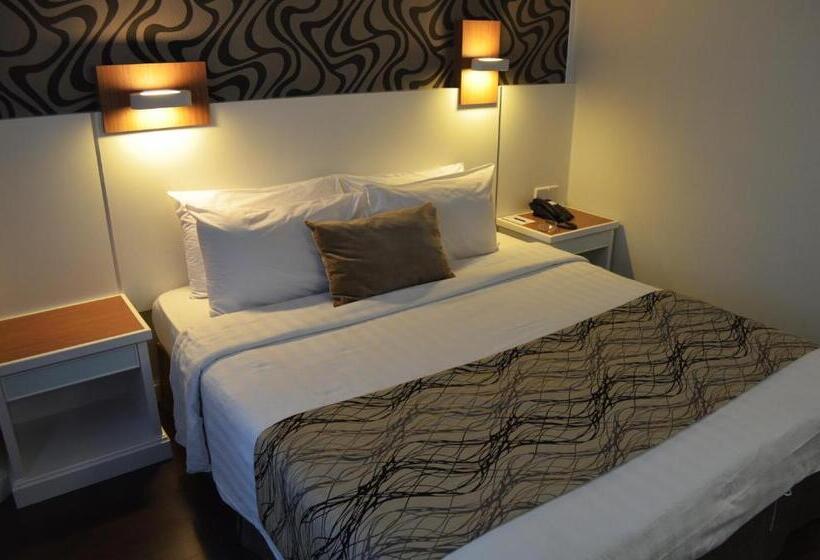 Regalodge Hotel & Spa