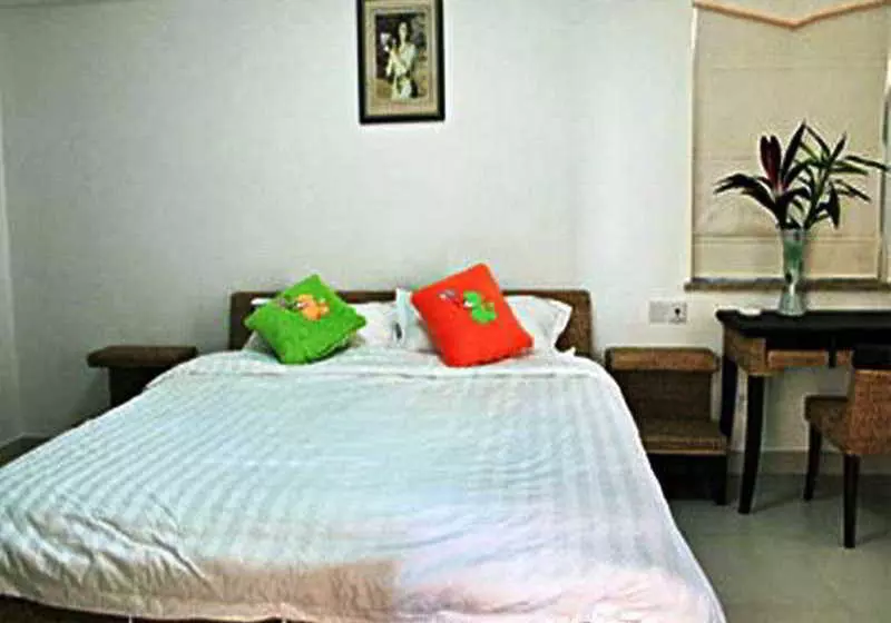 Szálloda Tianci 18 Degrees Weilan Apartment