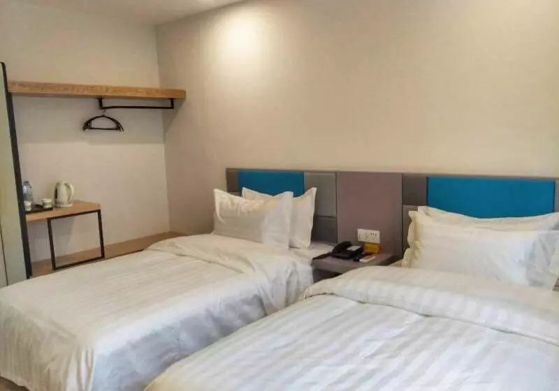 Motel 168 Shanghai Changping Road Branch