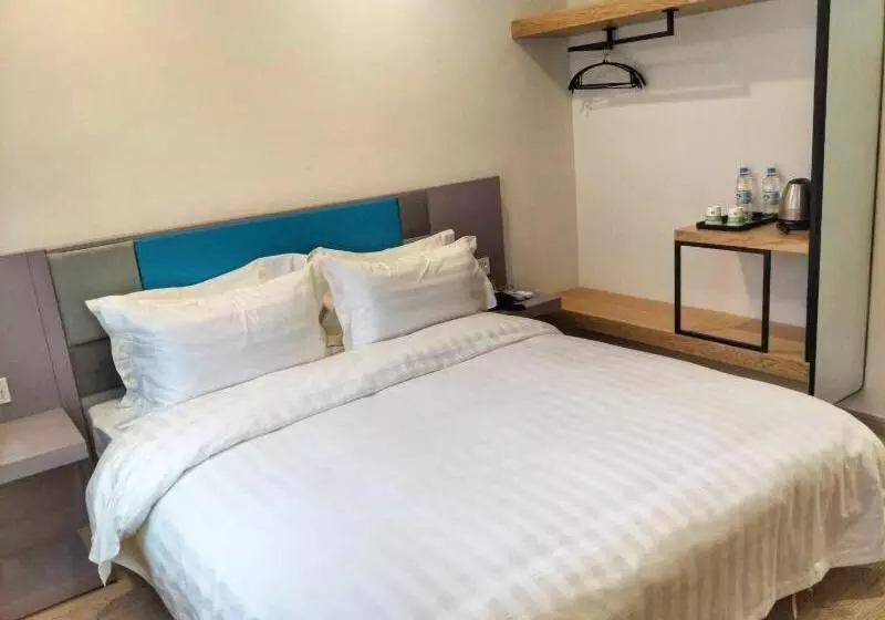 Motel 168 Shanghai Changping Road Branch