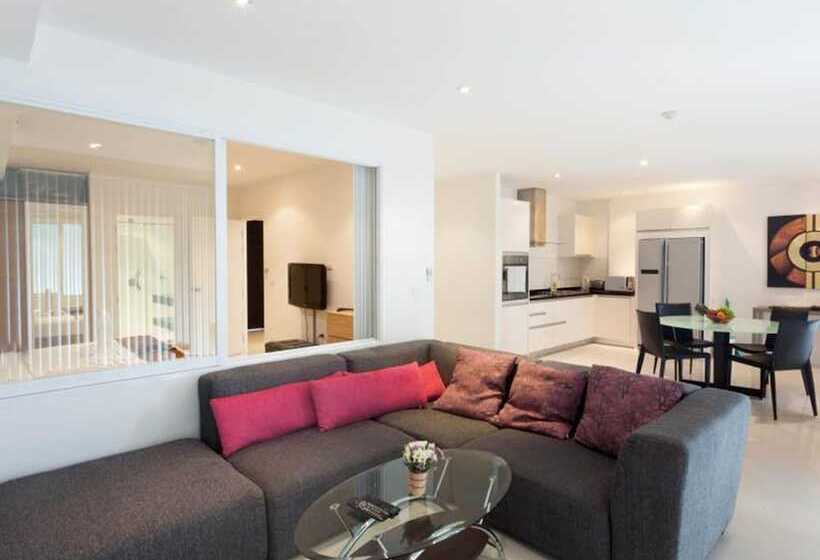 Sunset Plaza By Resava