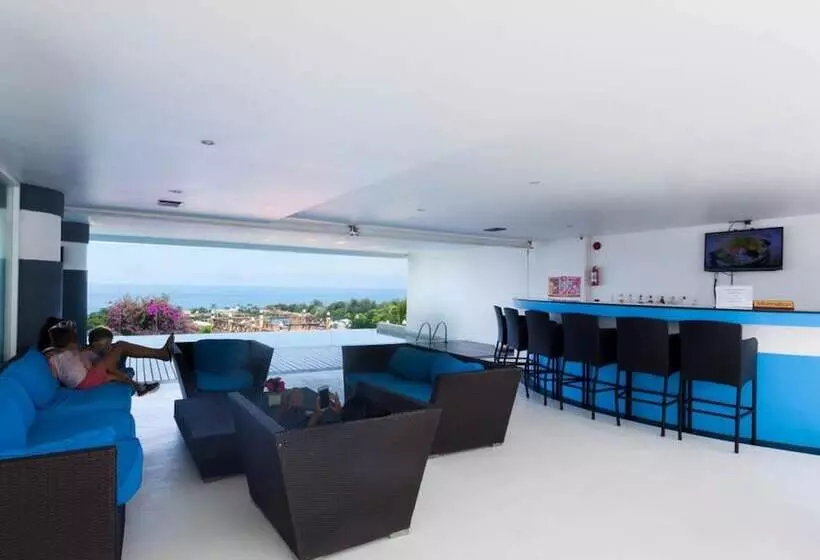 Sunset Plaza By Resava