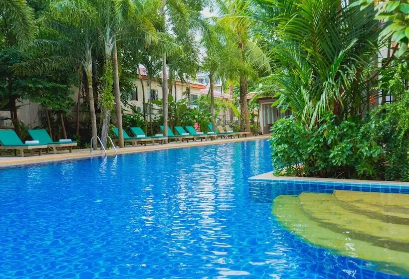 Thanthip Beach Resort Patong