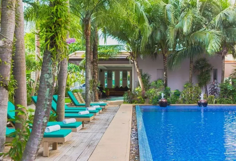 Thanthip Beach Resort Patong