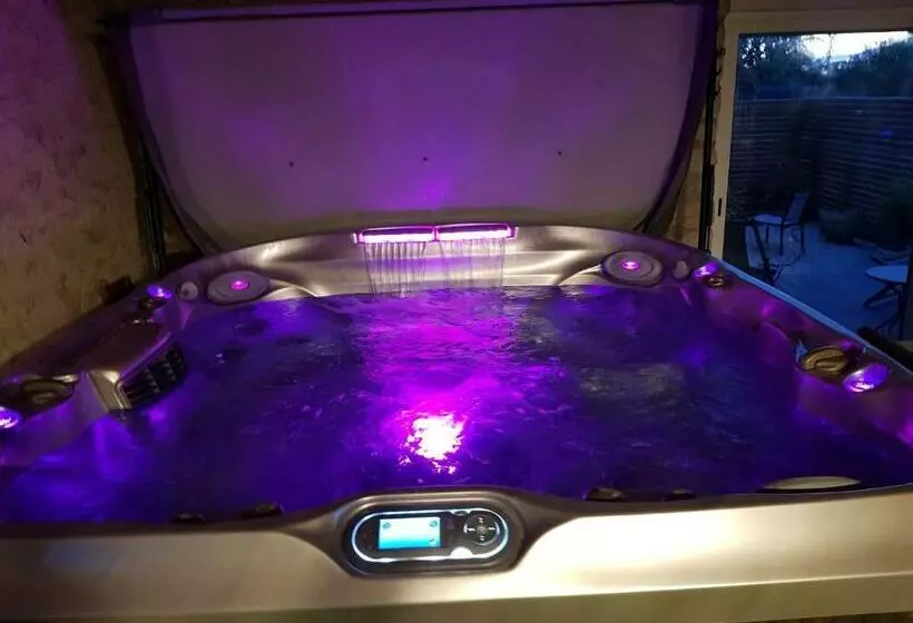 ベッドアンドブレックファースト Le Grand Cèdre Spa Et Détente