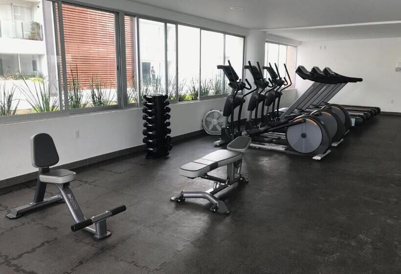 هتل Metropolitan Suites