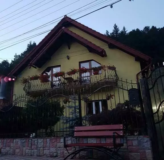 ペンション Ika House