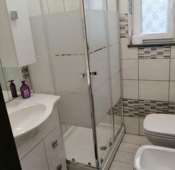 膳宿费 La Romantica