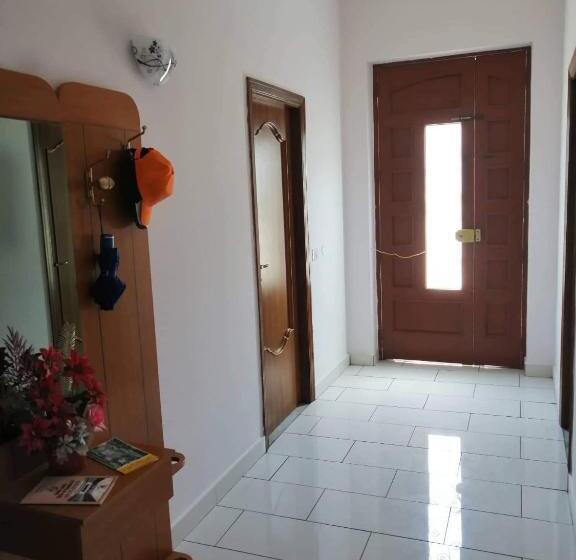 膳宿费 La Romantica