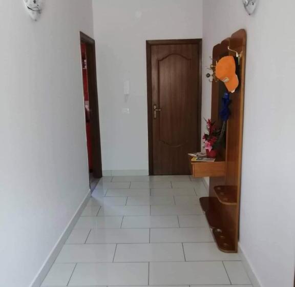 膳宿费 La Romantica