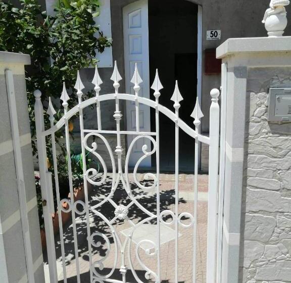 膳宿费 La Romantica