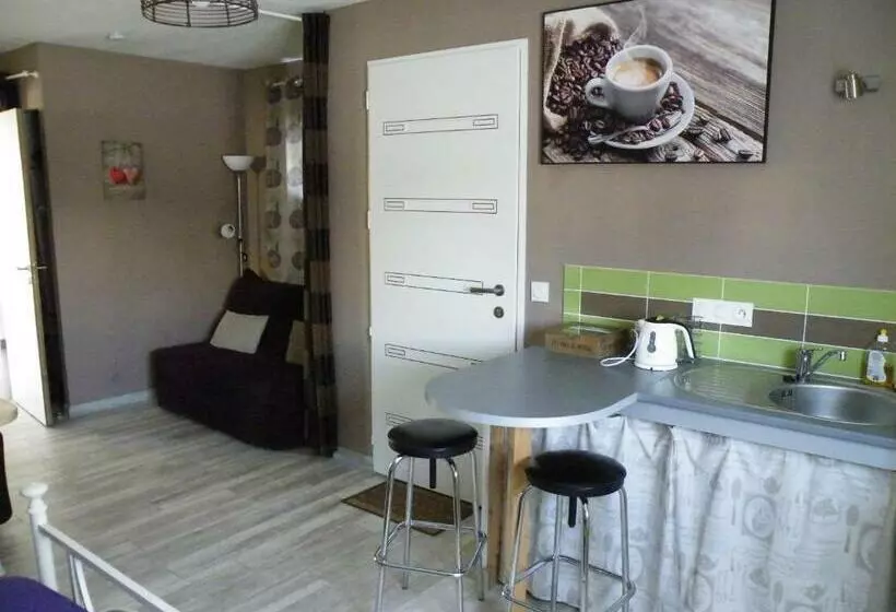 ベッドアンドブレックファースト Les Mouettes