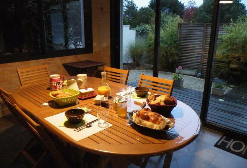 ベッドアンドブレックファースト Les Mouettes