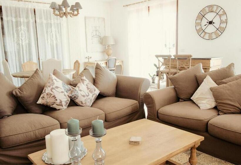 Nocleg ze śniadaniem The Bell Tower Lodge