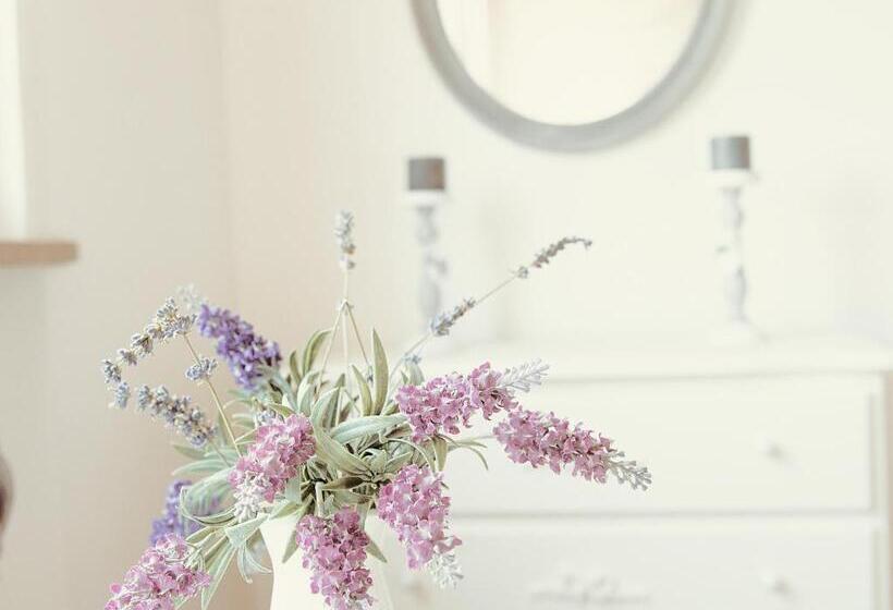 Nocleg ze śniadaniem The Bell Tower Lodge