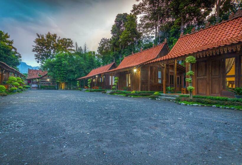 Hotel The Omah Borobudur