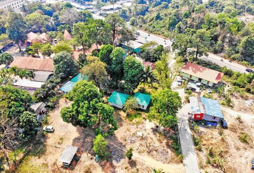 Tropical Paradise Leelawadee Resort