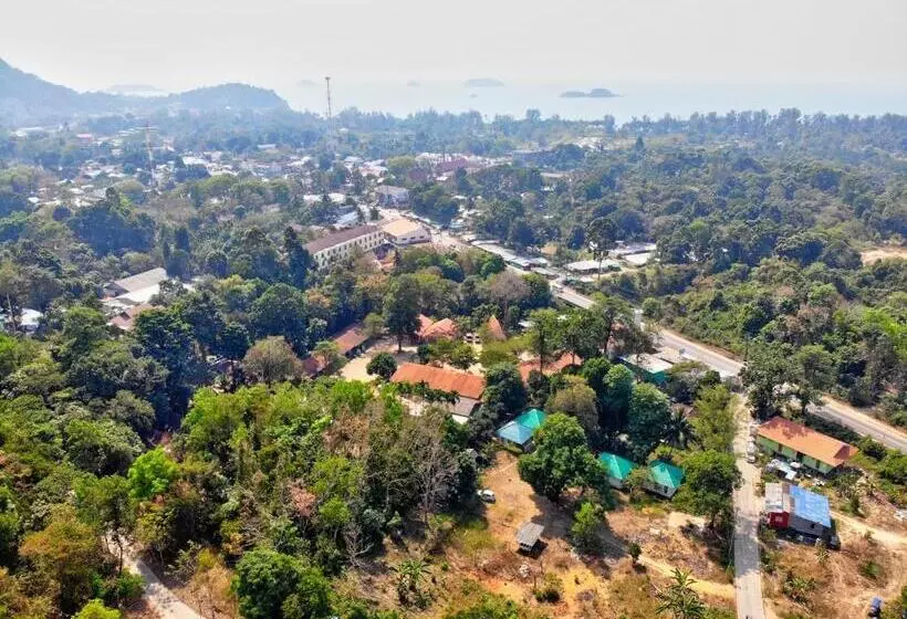 Tropical Paradise Leelawadee Resort