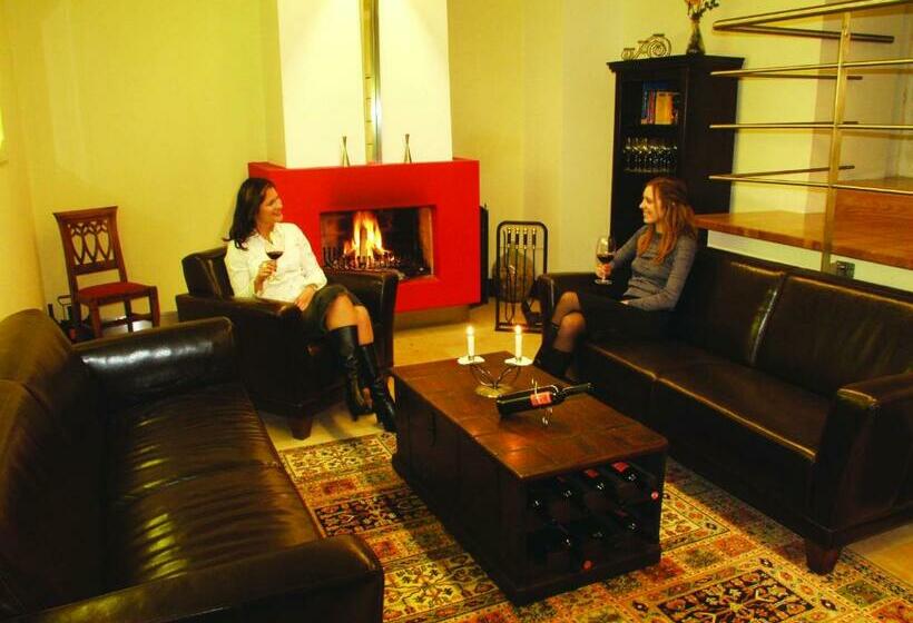 ユースホステル Kirchenwirt Heinrich Gasthof