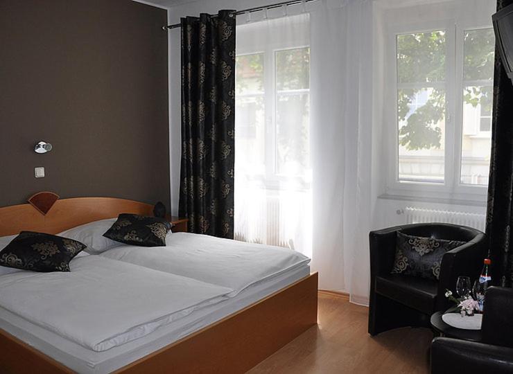 ユースホステル Kirchenwirt Heinrich Gasthof