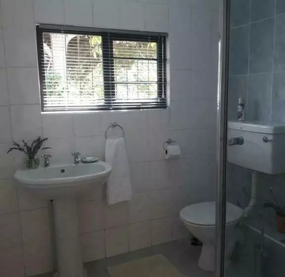 Aamiaismajoitus (B&B) Field S Rest