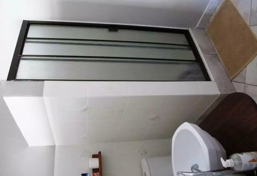 Aamiaismajoitus (B&B) Field S Rest