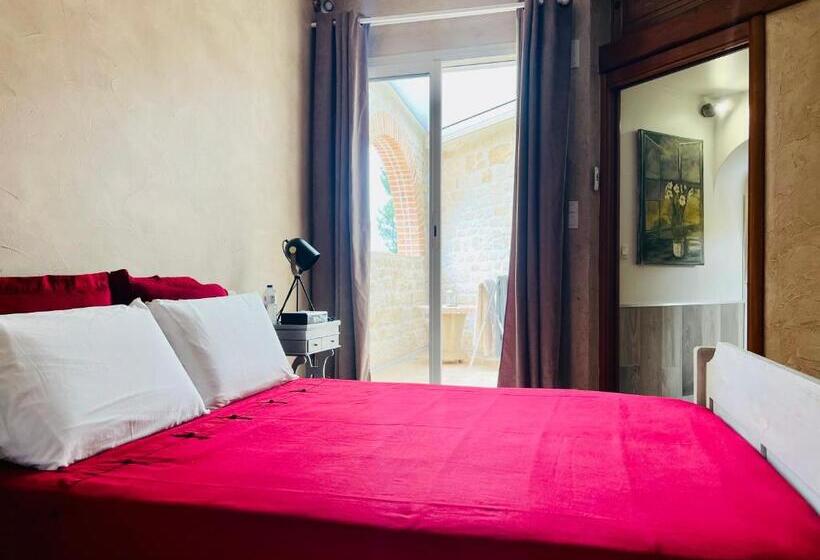 مبيت وإفطار Le Mas Des Mathes, Chambres D Hôtes, Studios