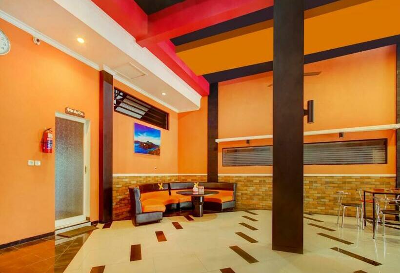 Hotel Vaccinated Staff Oyo 90151 Guest House 180