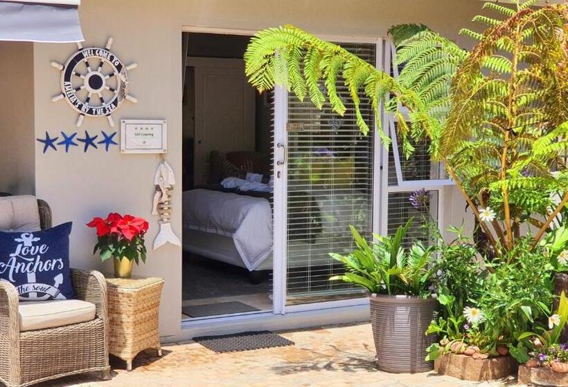 بنسيون Amelia S By The Sea