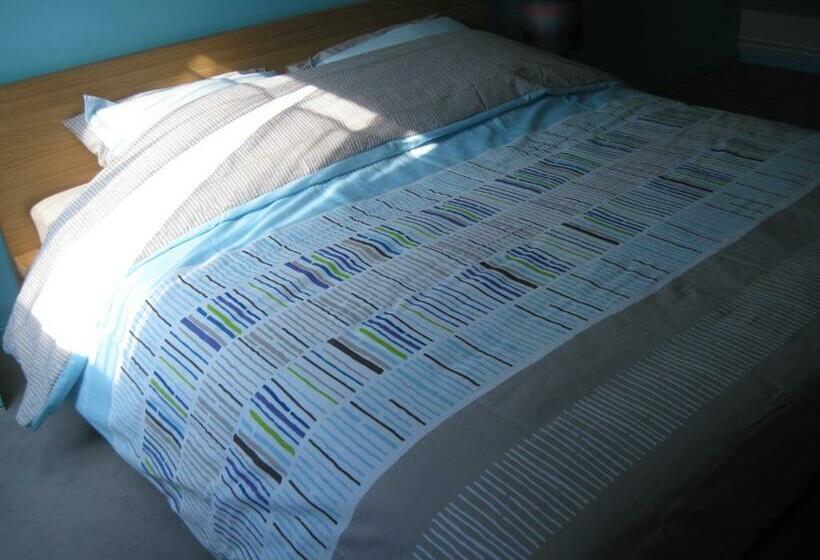 膳宿费 Cathy Et Eric