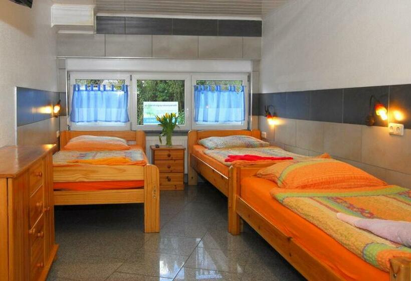 펜션 Monteurwohnung Ferienwohnung Krings Baptistastr 2a