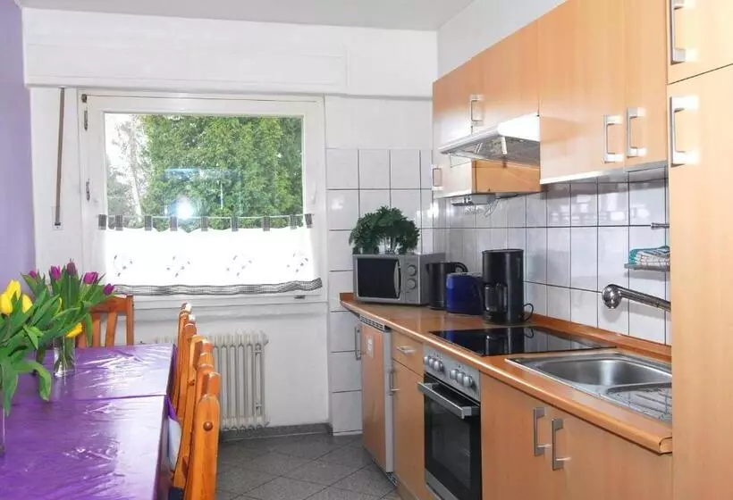 Majatalo Monteurwohnung Ferienwohnung Krings Baptistastr 2a