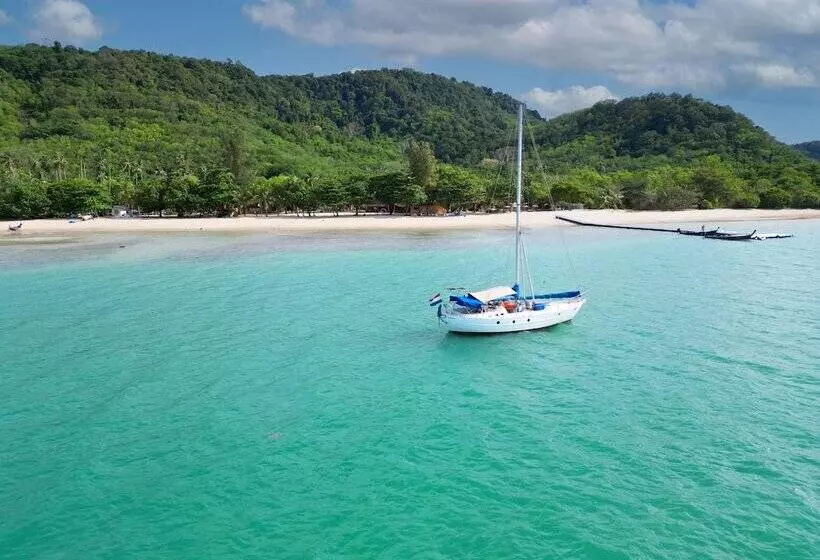 リゾートホテル Cruiser Island By Swiss Bel