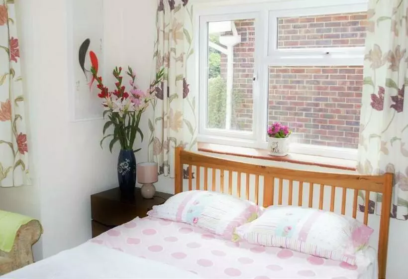 The Witterings Bed And Breakfast