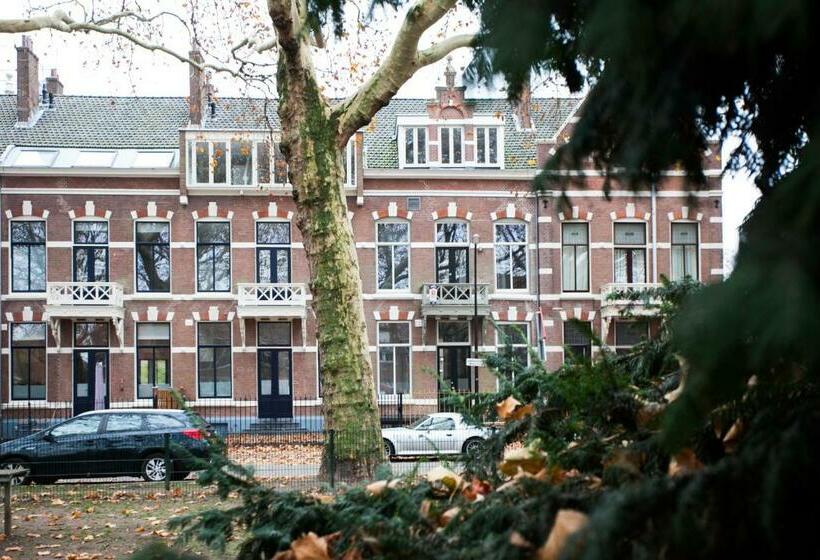 ベッドアンドブレックファースト Oranjepark