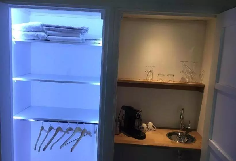 ベッドアンドブレックファースト Oranjepark