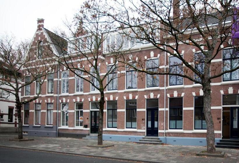 ベッドアンドブレックファースト Oranjepark