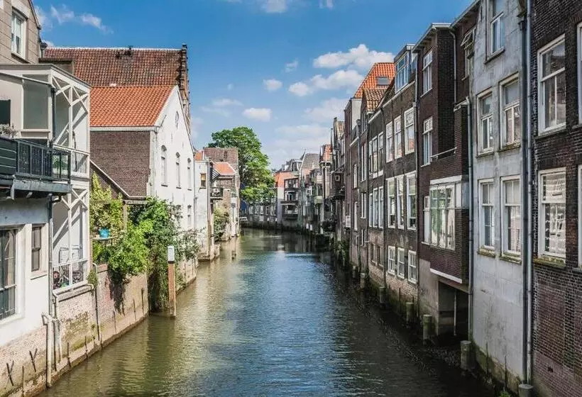 ベッドアンドブレックファースト Oranjepark