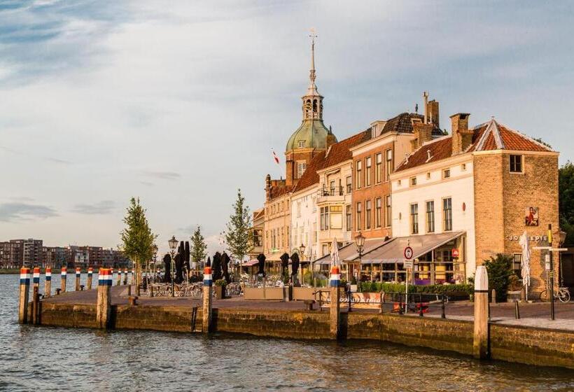 ベッドアンドブレックファースト Oranjepark