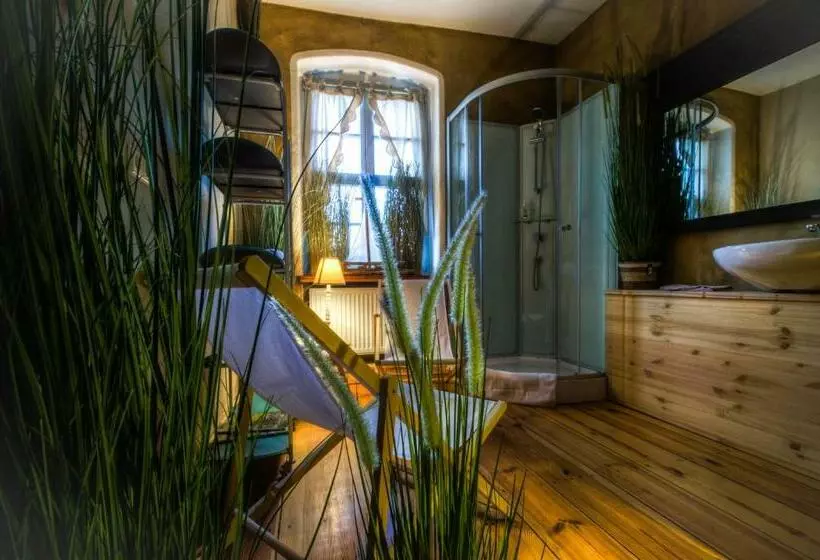 Hotelli Schmidtalien Schlemmen Und Schlummern