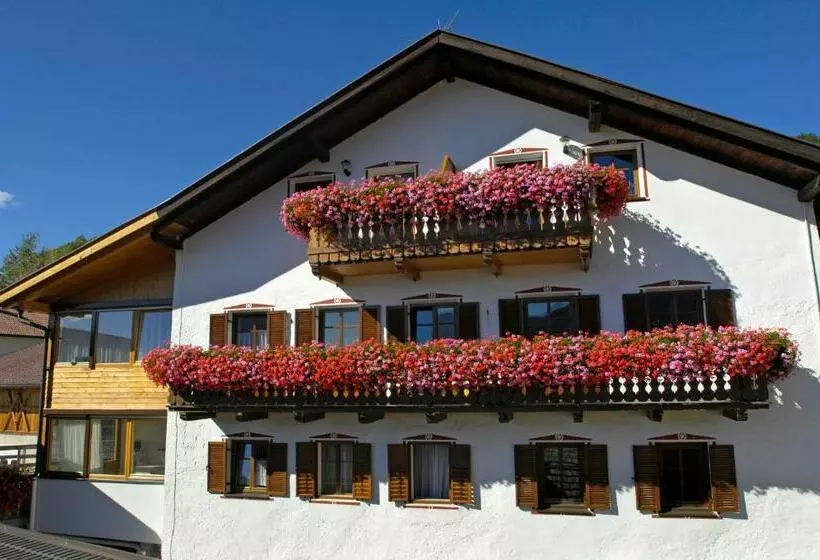 ホテル Zehentnerhof