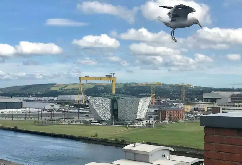 James Clow Bed & Breakfast