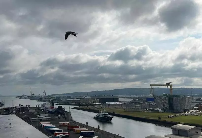 James Clow Bed & Breakfast