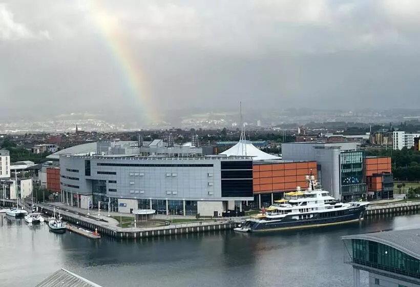 James Clow Bed & Breakfast