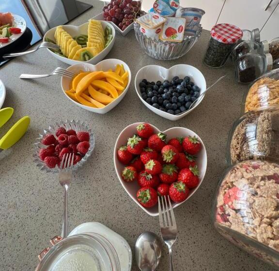 James Clow Bed & Breakfast