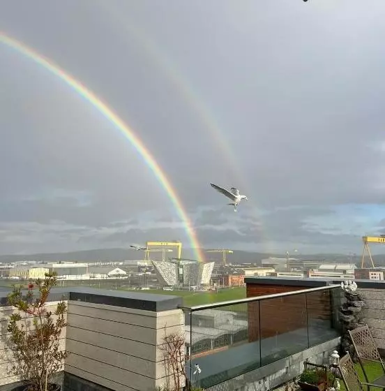 James Clow Bed & Breakfast