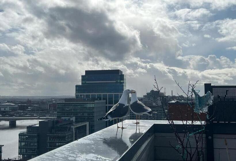 James Clow Bed & Breakfast