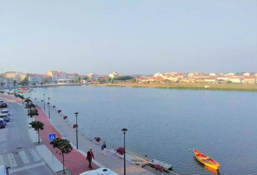 Majatalo Canadian Star